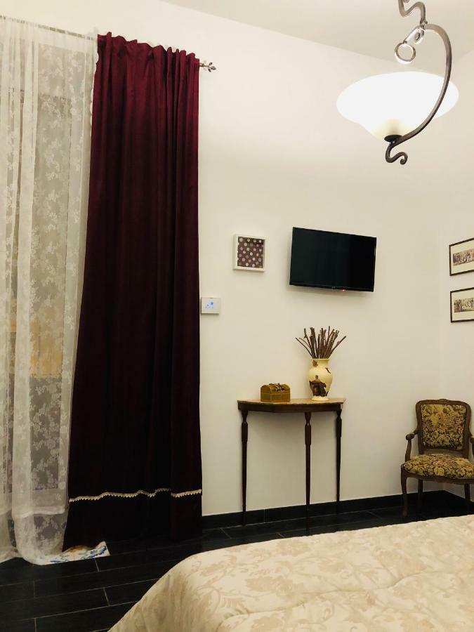 A Casa Di Claudia Lejlighed Napoli Eksteriør billede